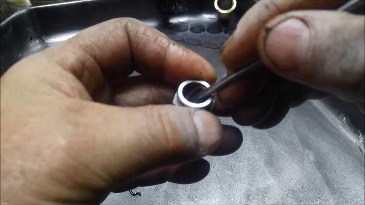 گیربکس اتوماتیک O-ring. انتقال به شدت از 1 به 2 تغییر می کند